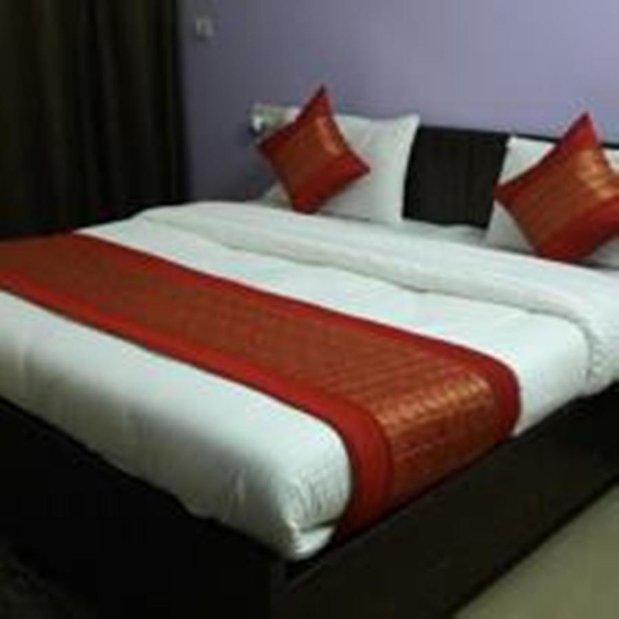 Bodhgaya Gautam Hotel Exterior photo