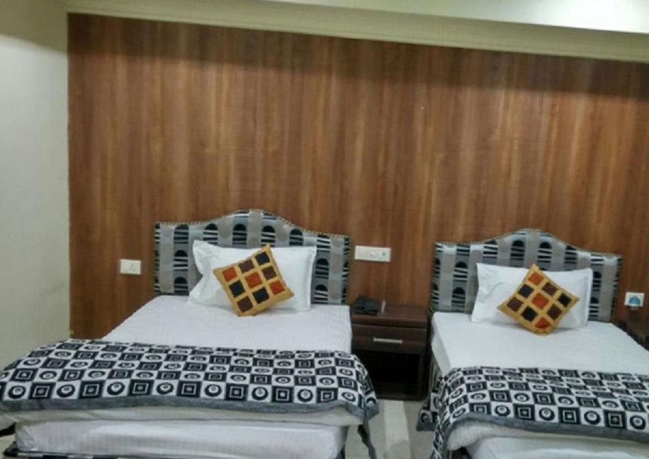 Bodhgaya Gautam Hotel Exterior photo